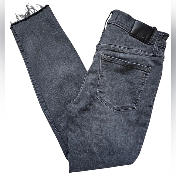 Madwell Black Distressed Jeans " 9" Mid-Rise Skinny" with raw hem, size 26P - Picture 7 of 11